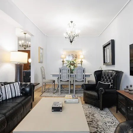 Lejlighed Lumiere, Spacious 3bd, Center